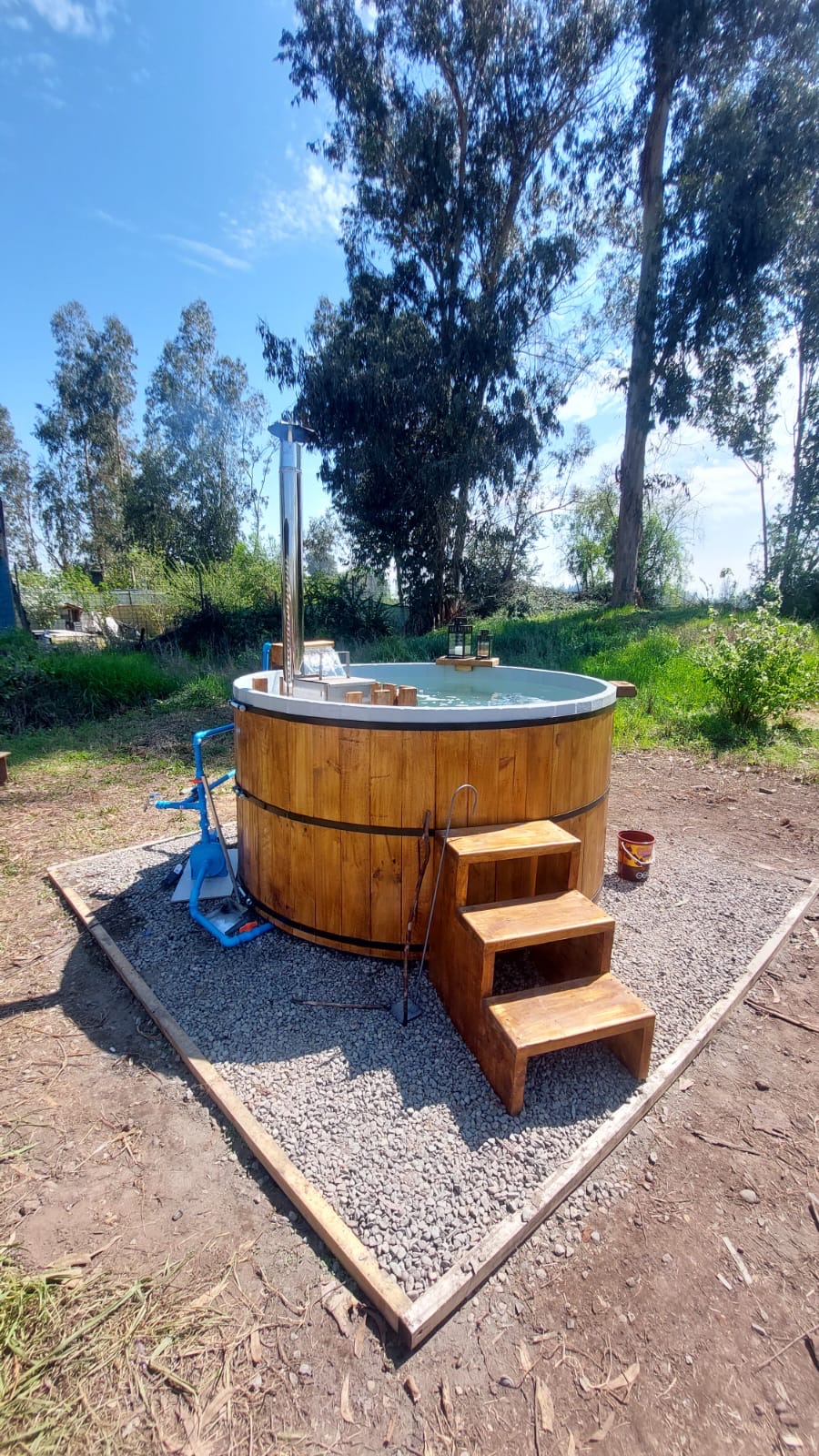 Tinaja con cascada a leña